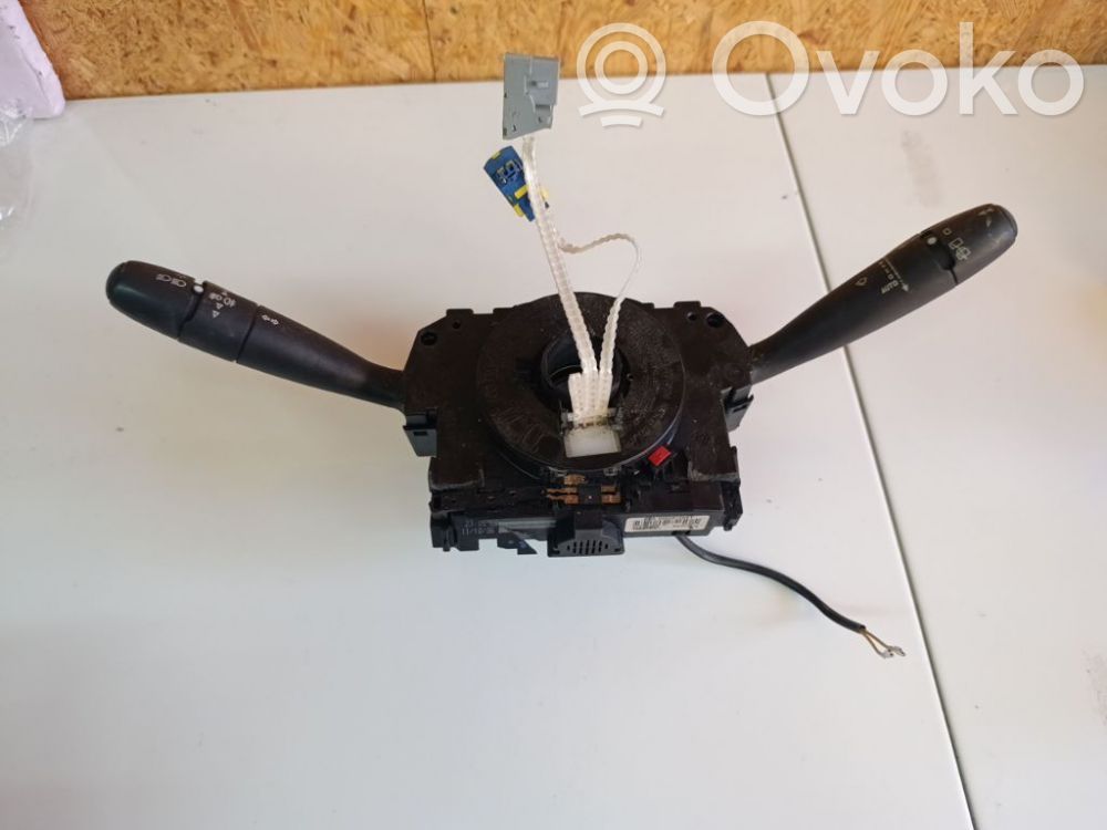 Peugeot 307 Pyyhkimen/suuntavilkun vipukytkin 