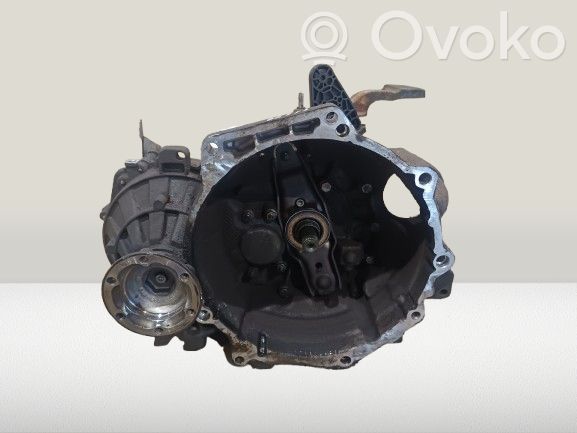 Volkswagen PASSAT CC Cutie viteze manuală cu 5 trepte 