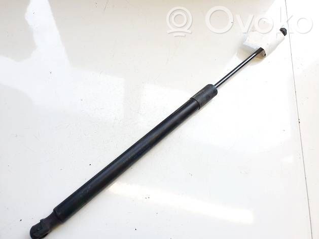 Volkswagen Golf VII Vérin de capot arrière