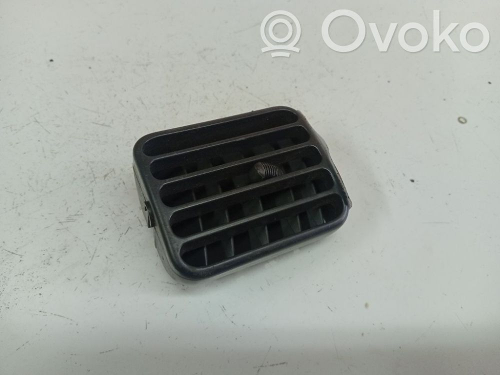 Suzuki Ignis Centrinės oro grotelės
