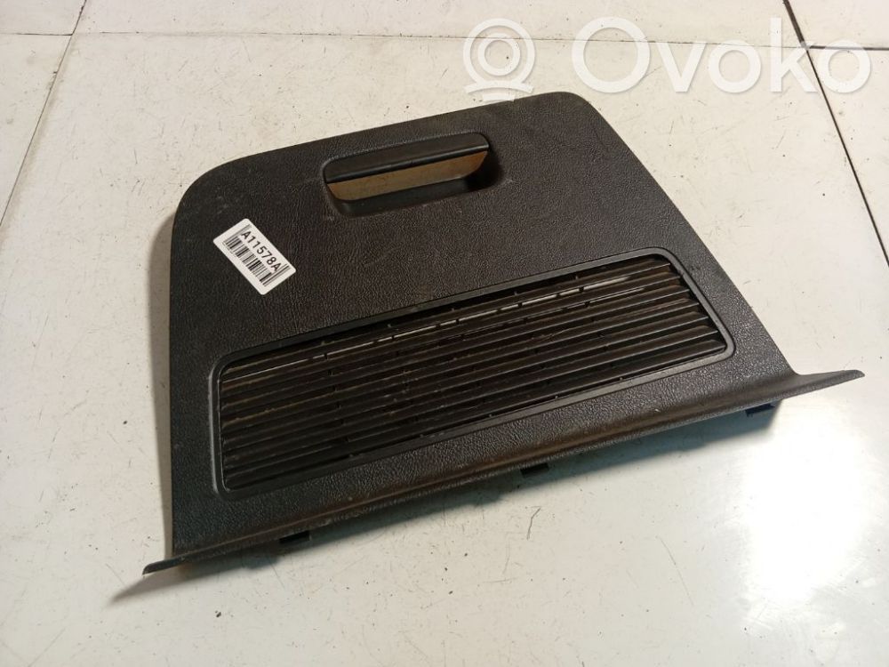 Autres éléments garniture de coffre   G06M21R312A28,CZ9HA,G06M21R312A28
