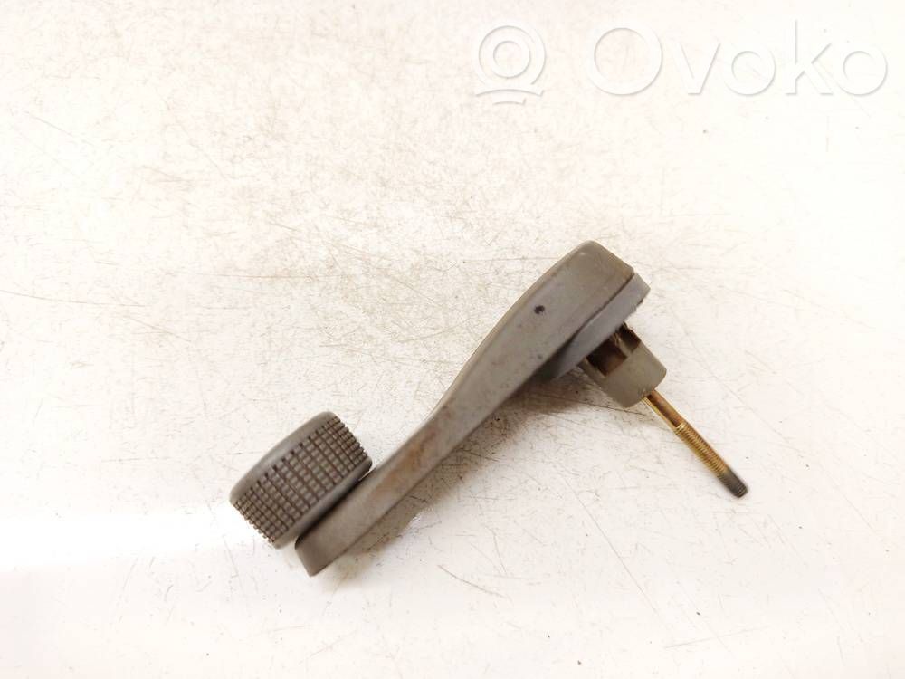 Asa de la ventanilla de la puerta delantera   3A0837581B,3A0837581B,3A0837581B