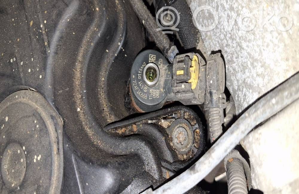 Opel Astra H Inyector de combustible 
