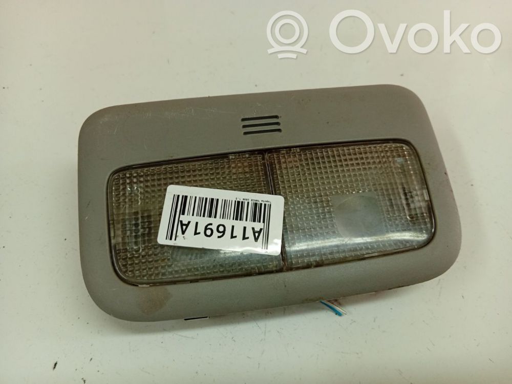 Toyota Yaris Illuminazione sedili anteriori 