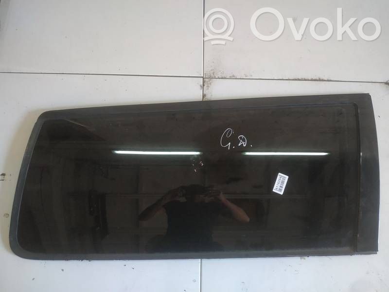Rear side window   AS2,AS2