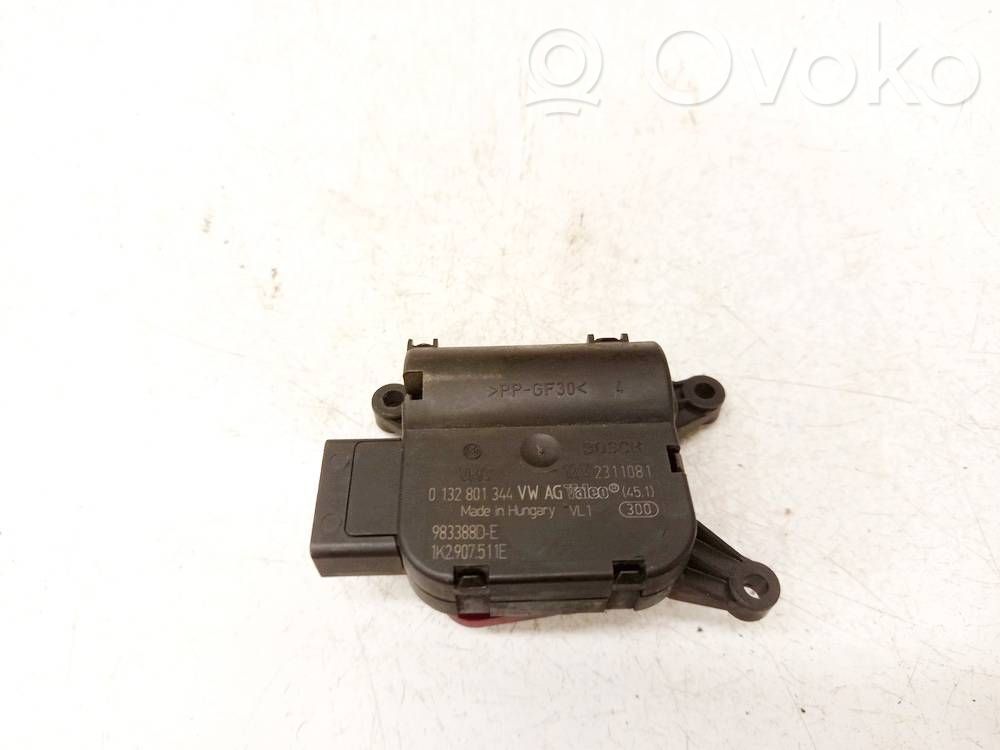Volkswagen PASSAT B6 Moteur / actionneur de volet de climatisation