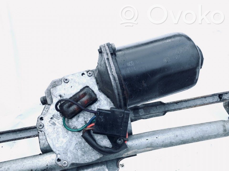 Volkswagen Golf IV Moteur d'essuie-glace 