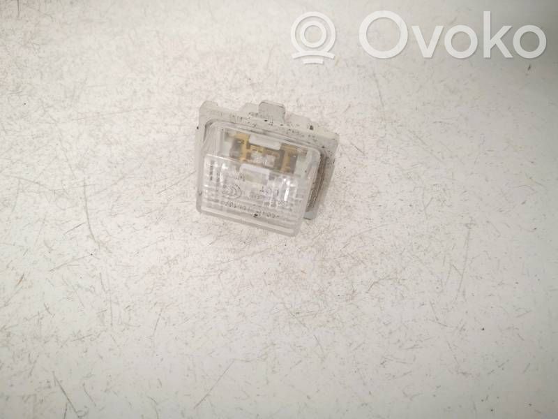 Mercedes-Benz C AMG W204 Lampa oświetlenia tylnej tablicy rejestracyjnej 