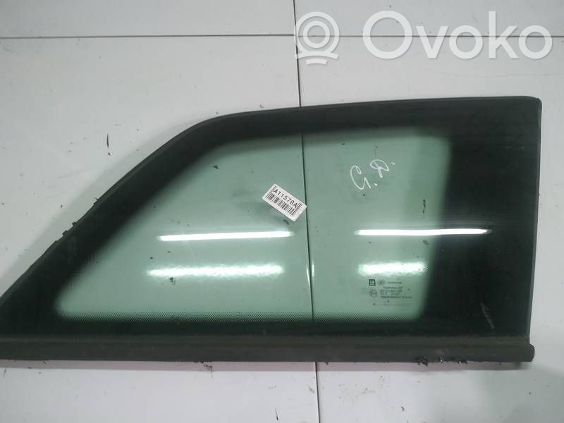 Opel Astra H Vitre latérale arrière