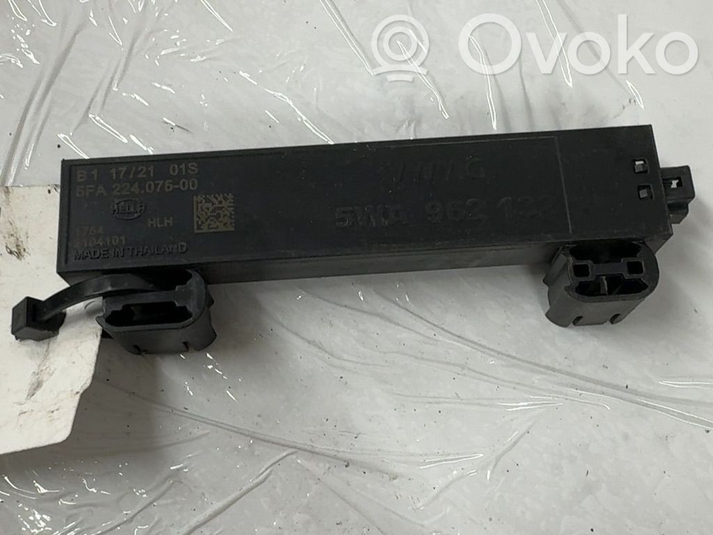 Volkswagen ID.4 Moduł / Sterownik anteny 