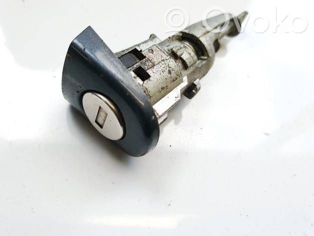 Seat Leon (1P) Serratura portiera anteriore (vicino alla maniglia) 