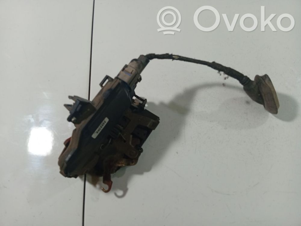 Volkswagen Touran I Cerradura de puerta trasera 