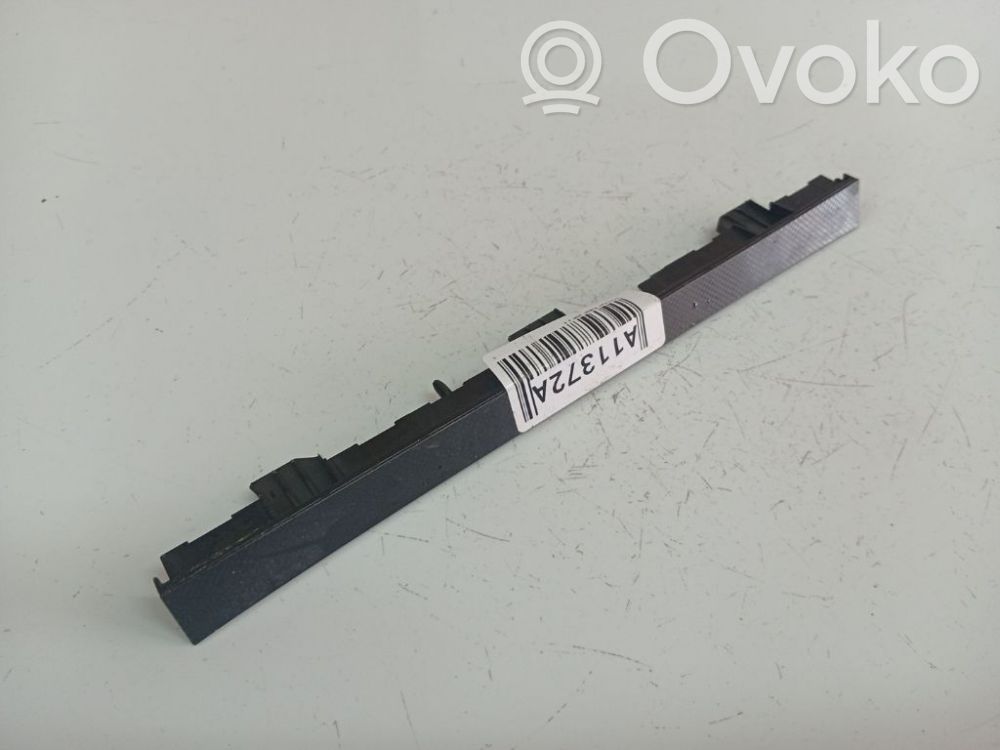 Volkswagen PASSAT B6 Moldura del panel (Usadas)