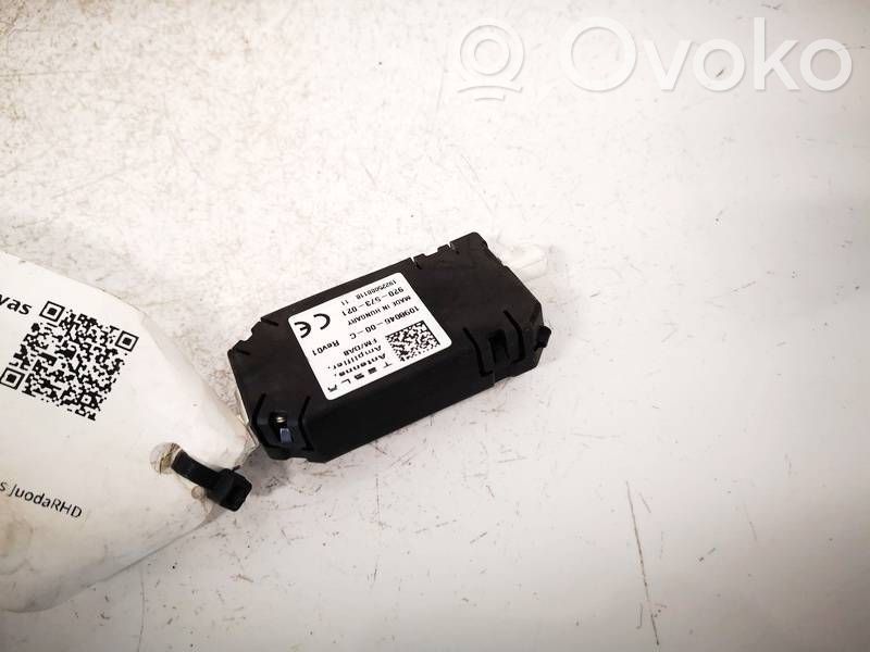Tesla Model 3 Antenna control unit