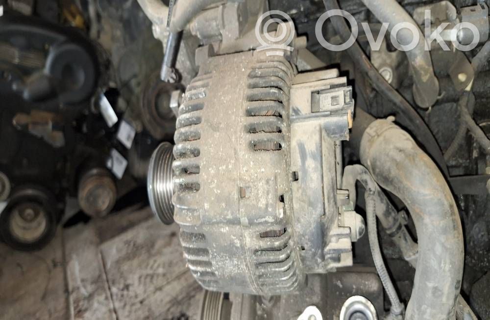 Volkswagen PASSAT B6 Alternator 