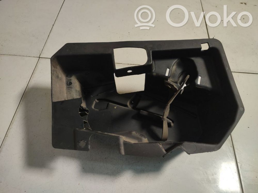 Volkswagen Touran I Garniture de section de roue de secours