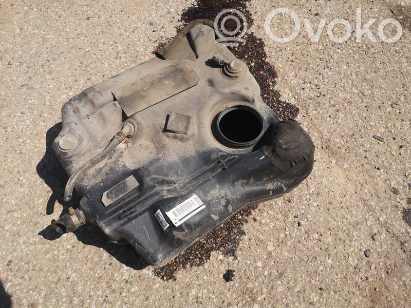 Mazda 3 II Serbatoio del carburante 