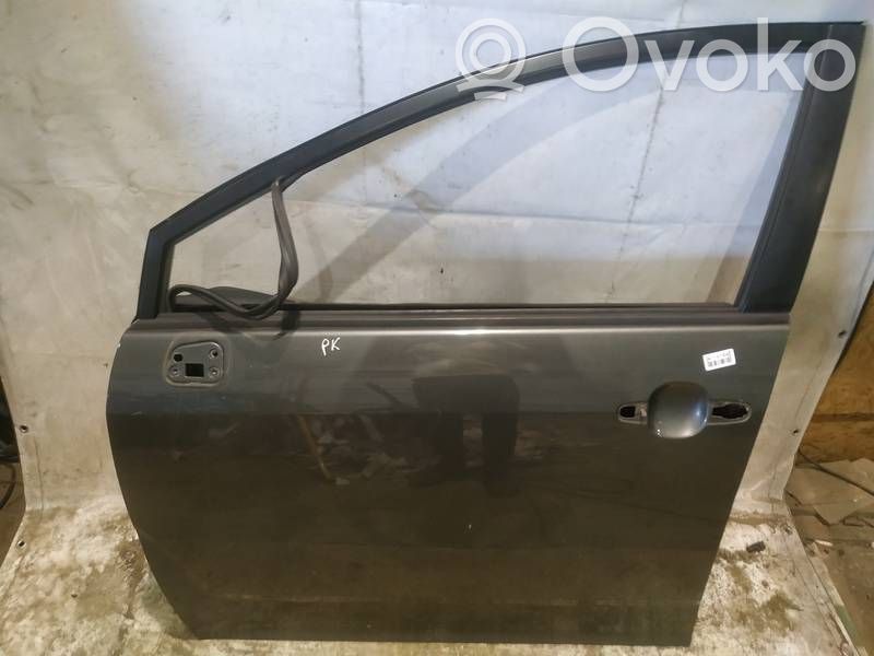 Toyota Corolla Verso AR10 Puerta delantera 