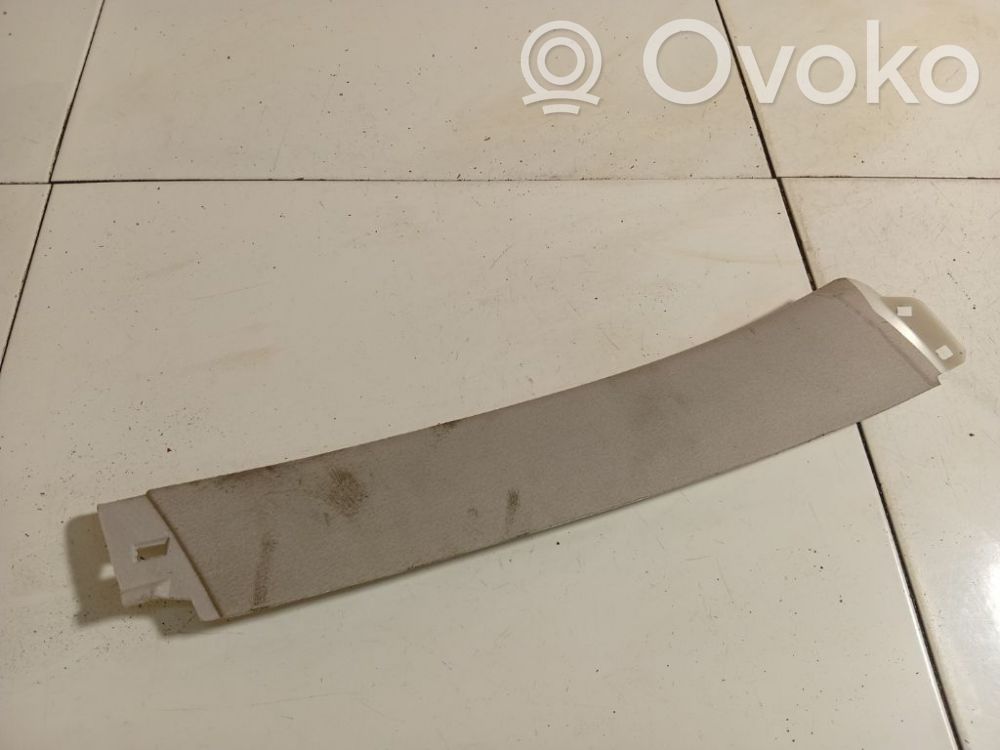 Citroen C4 Grand Picasso C-pilarin verhoilu 