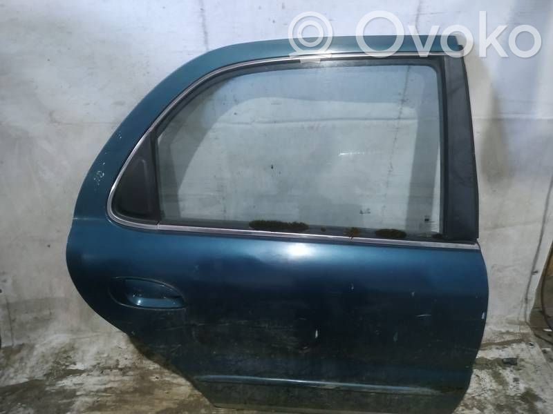 KIA Clarus Rear door