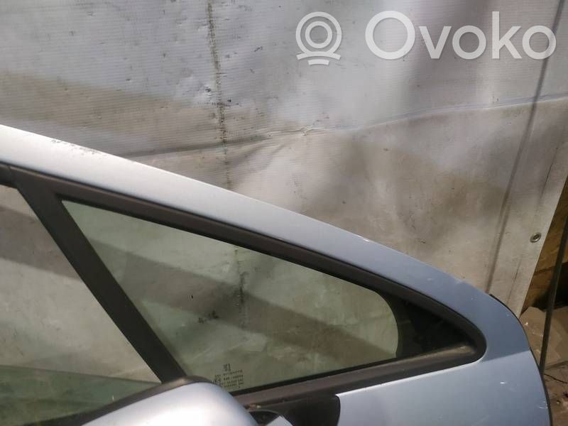 Peugeot 407 Ventanilla de ventilación de la puerta delantera cuatro puertas