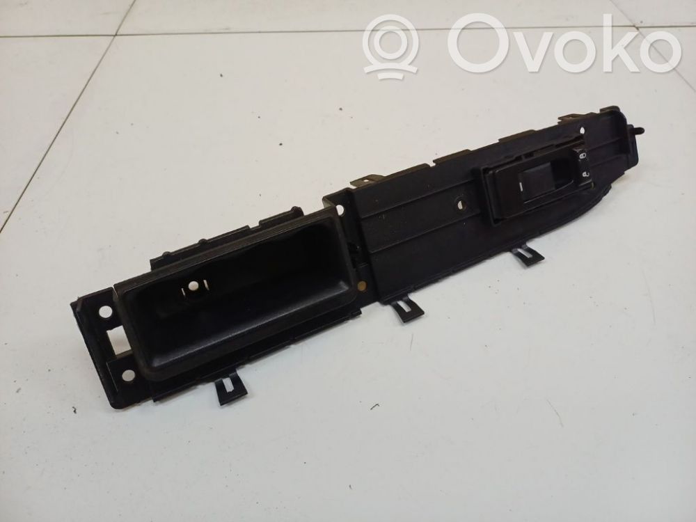 Jeep Compass Front door window switch trim