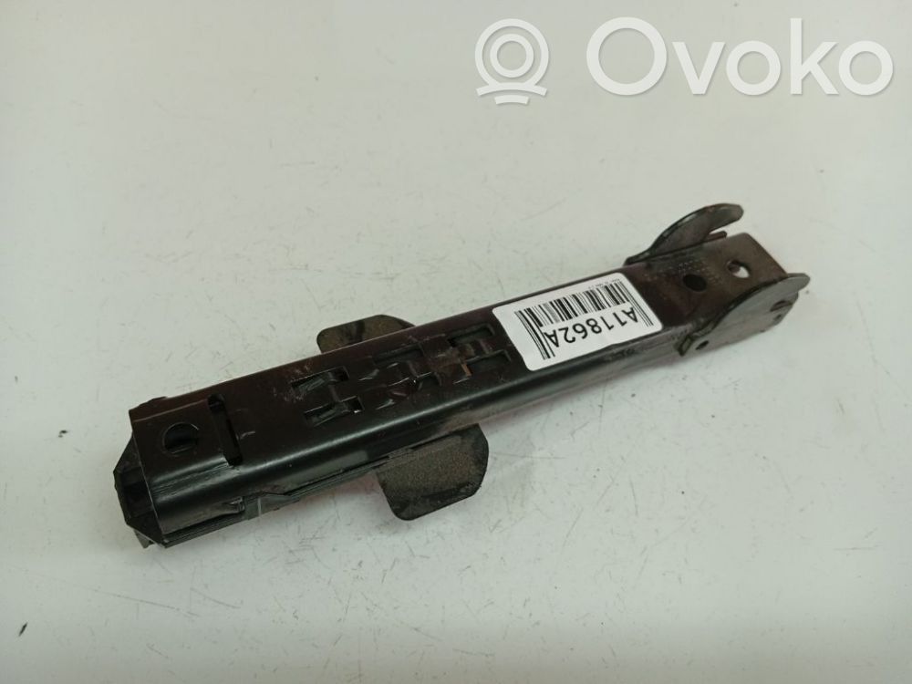 Audi Q7 4L Guida di regolazione della cintura di sicurezza