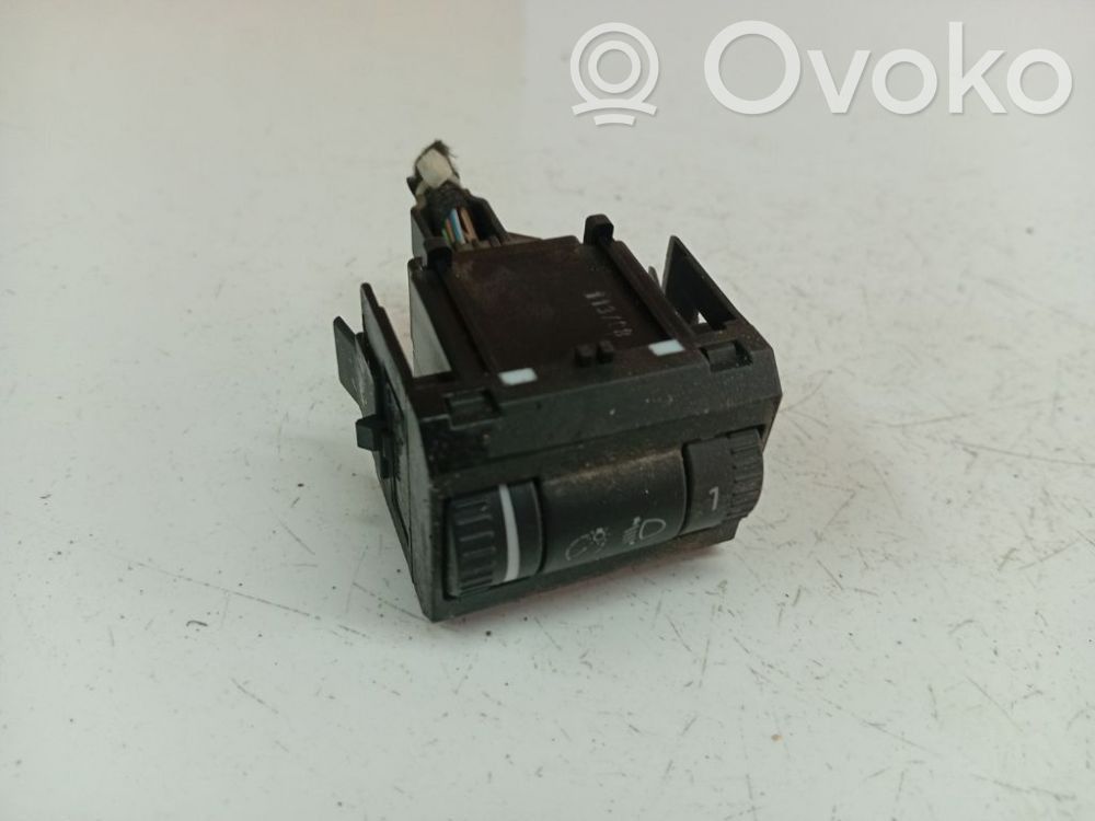 Skoda Octavia Mk2 (1Z) Interruttore di regolazione livello altezza dei fari
