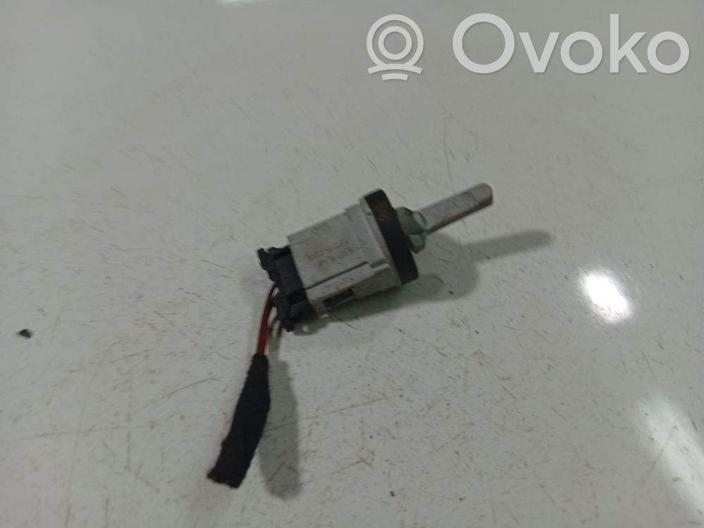 Volkswagen Golf V Czujnik temperatury wewnętrznej