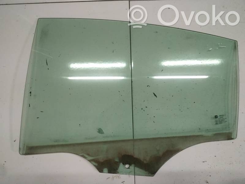 Opel Insignia A Vetro del finestrino della portiera posteriore