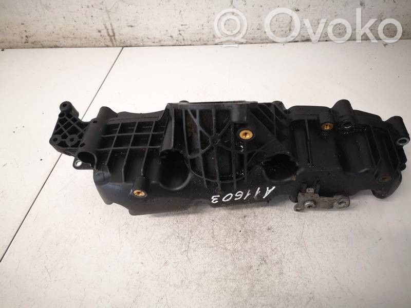 Audi A4 S4 B8 8K Kolektor ssący