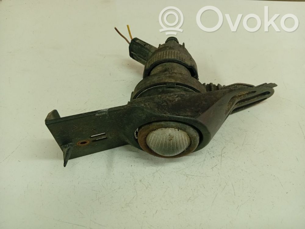 BMW 7 E65 E66 Etusumuvalo