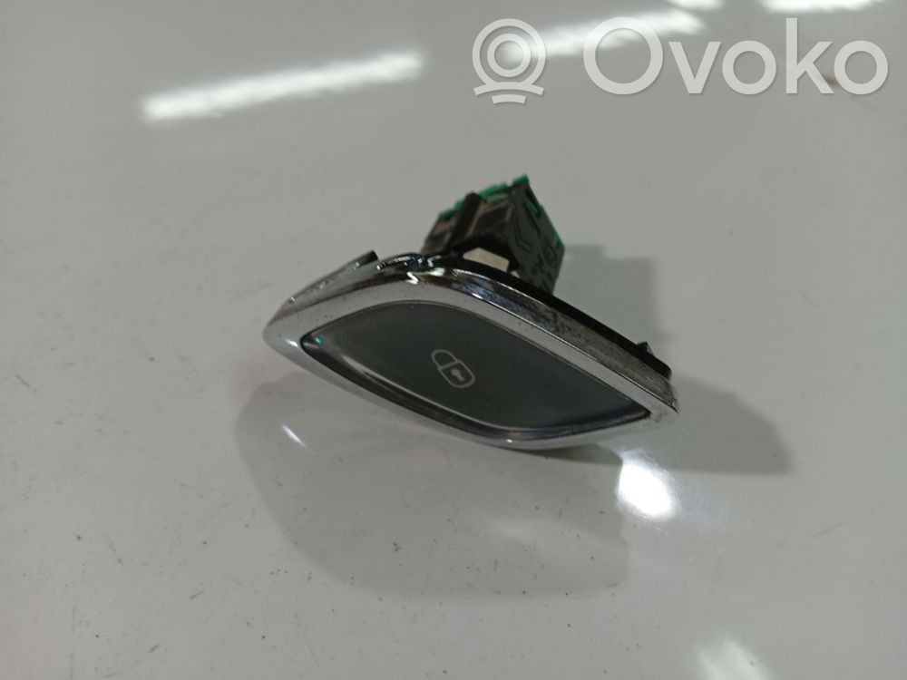 Citroen C3 Keskuslukituksen kytkin 