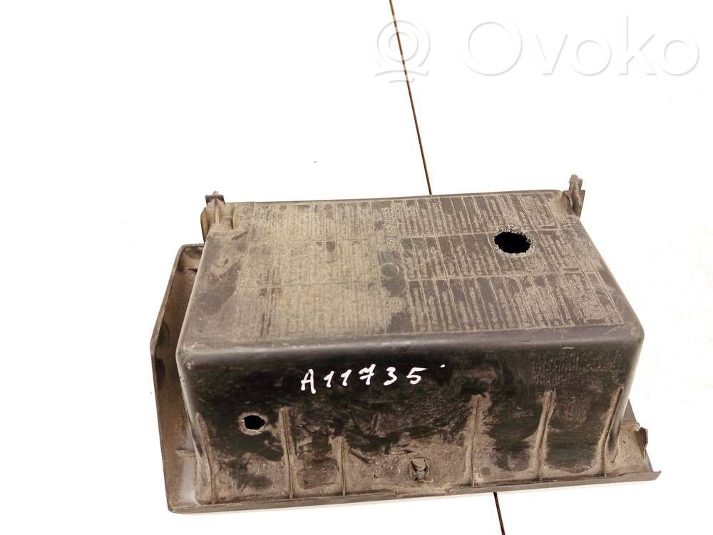 Volkswagen PASSAT B3 Vano portaoggetti 