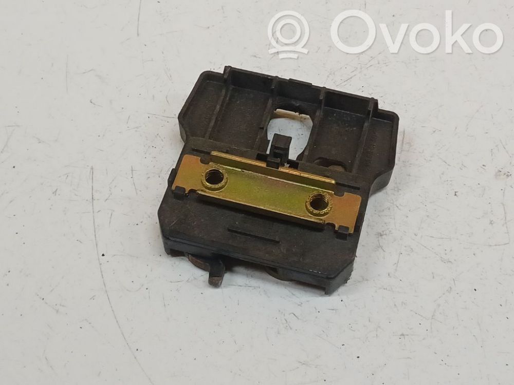Opel Zafira A Sēdekļa atzveltnes slēdzene 