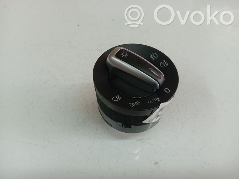 Volkswagen Golf VI Interruptor de luz 