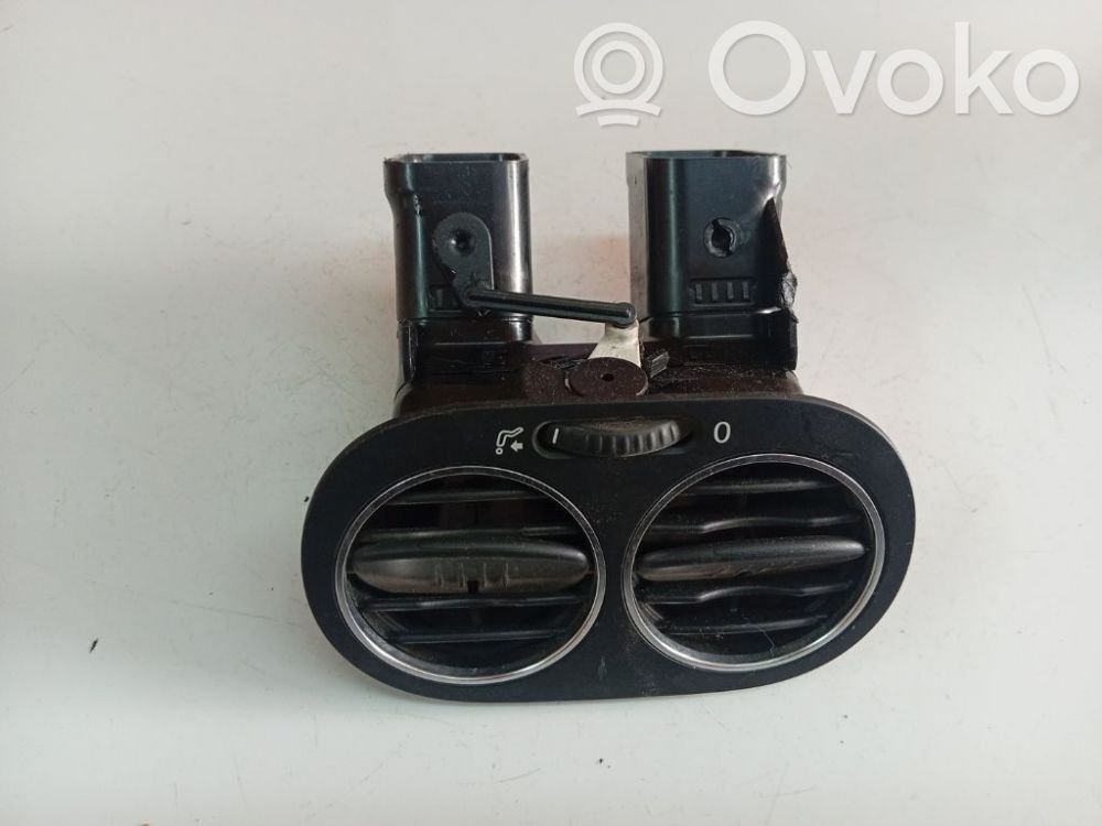 Volkswagen Golf Plus Centrālais gaisa ventilācijas režģis