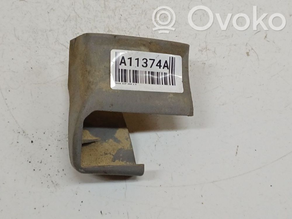 Mazda 323 F Rivestimento inferiore laterale del sedile posteriore 