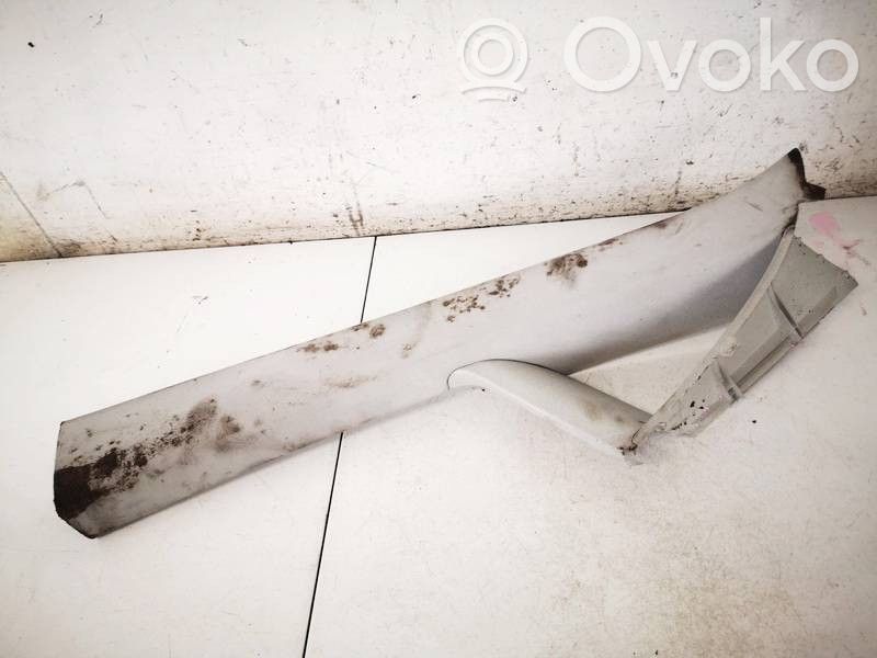 Seat Leon (1P) Rivestimento montante (C)