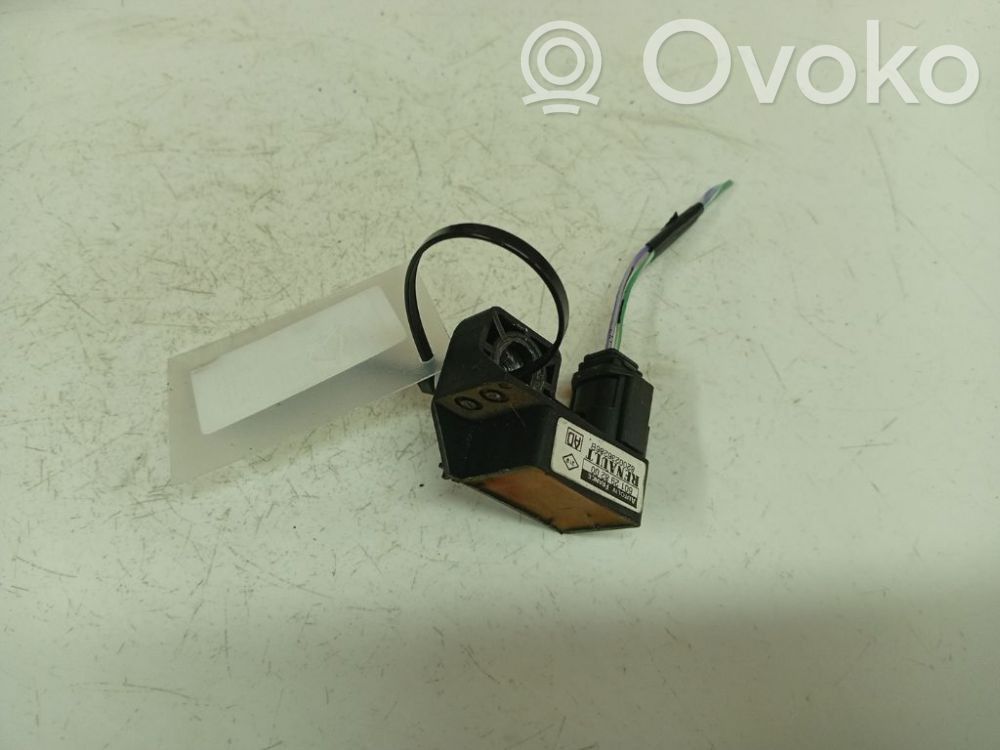 Renault Megane II Airbagsensor Crashsensor Drucksensor