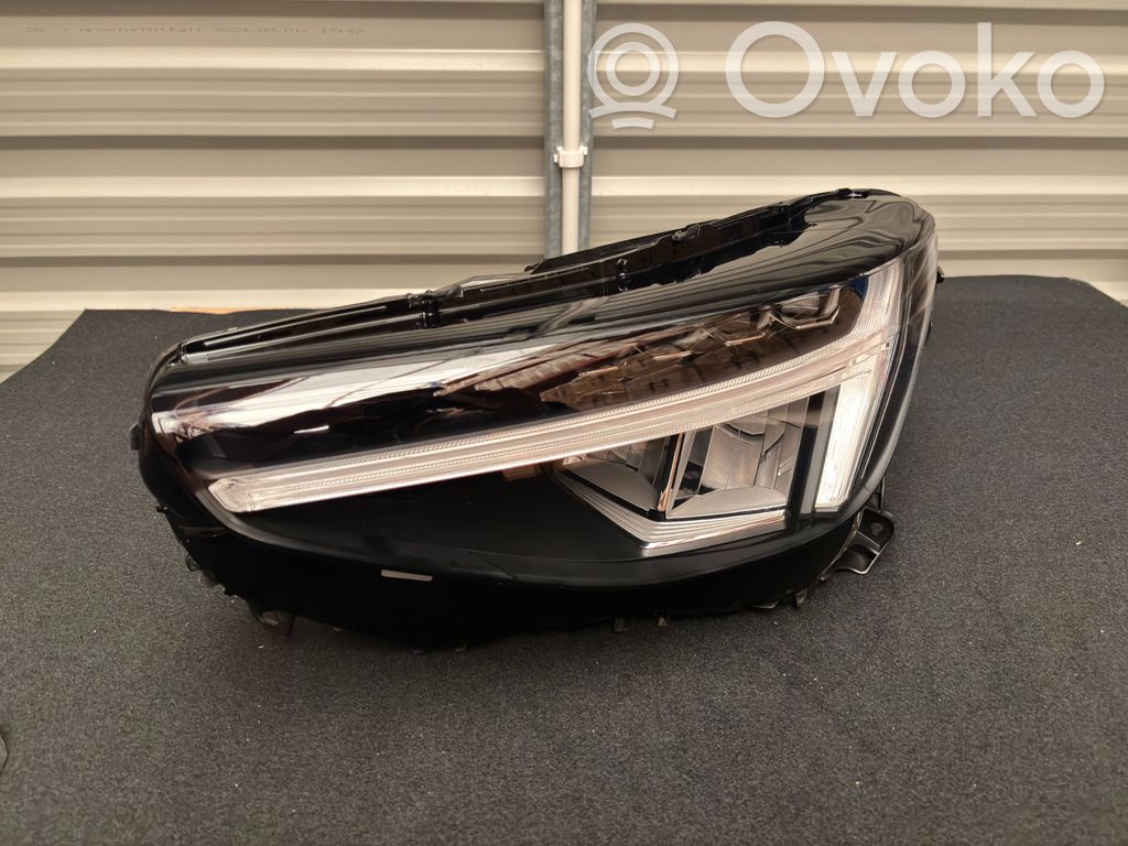 Volvo XC40 Scheinwerfer 