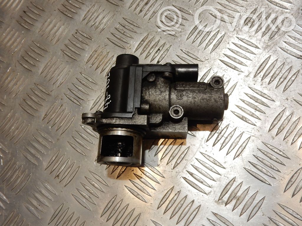 Volkswagen PASSAT B6 Zawór EGR 