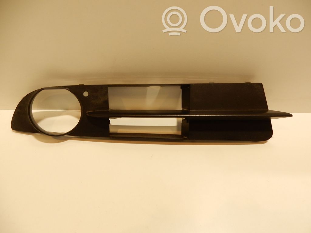 Etusumuvalon ritilä   5111704924404,704924404,50387,51117049244,5111704924404,7049244