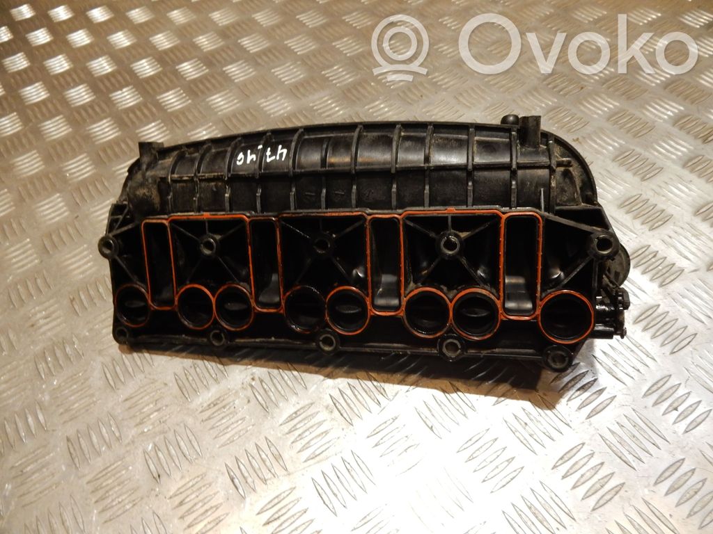 Volkswagen PASSAT B6 Kolektor ssący 