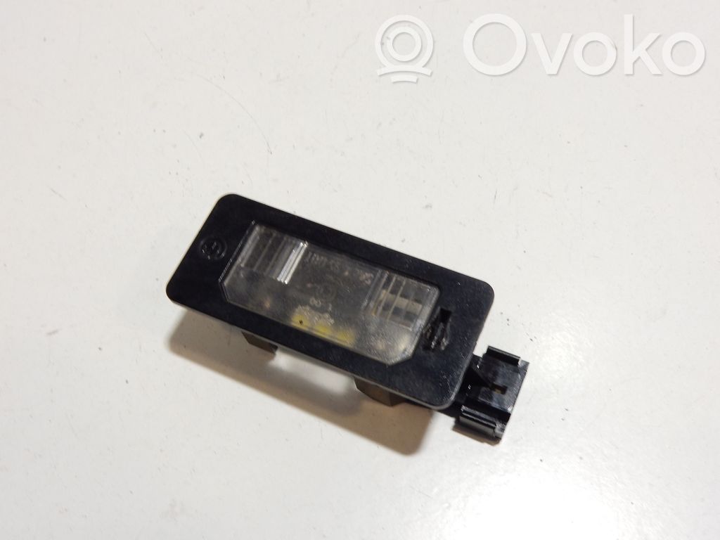 Lampa oświetlenia tylnej tablicy rejestracyjnej   7165646,56181