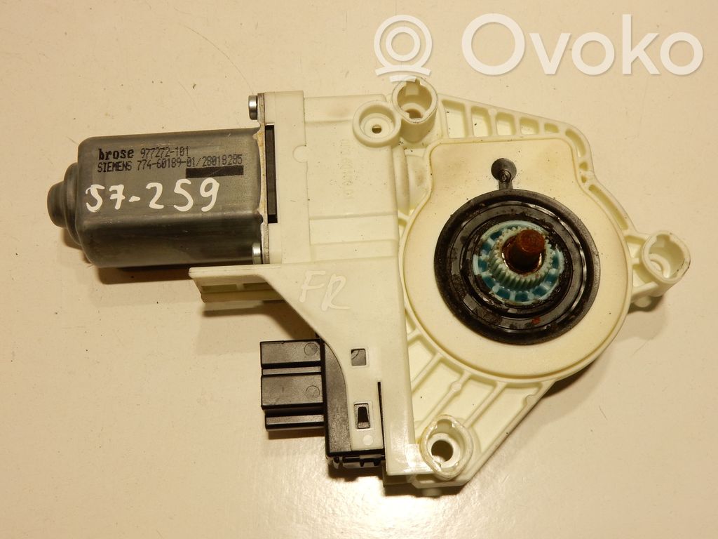 Silnik regulatora szyby drzwi przednich   4F0959802D,57259