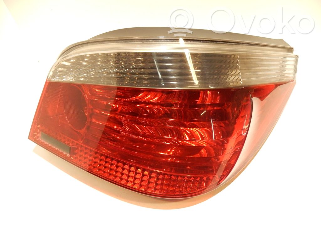 Rear/tail lights   7165738,15823803,58277