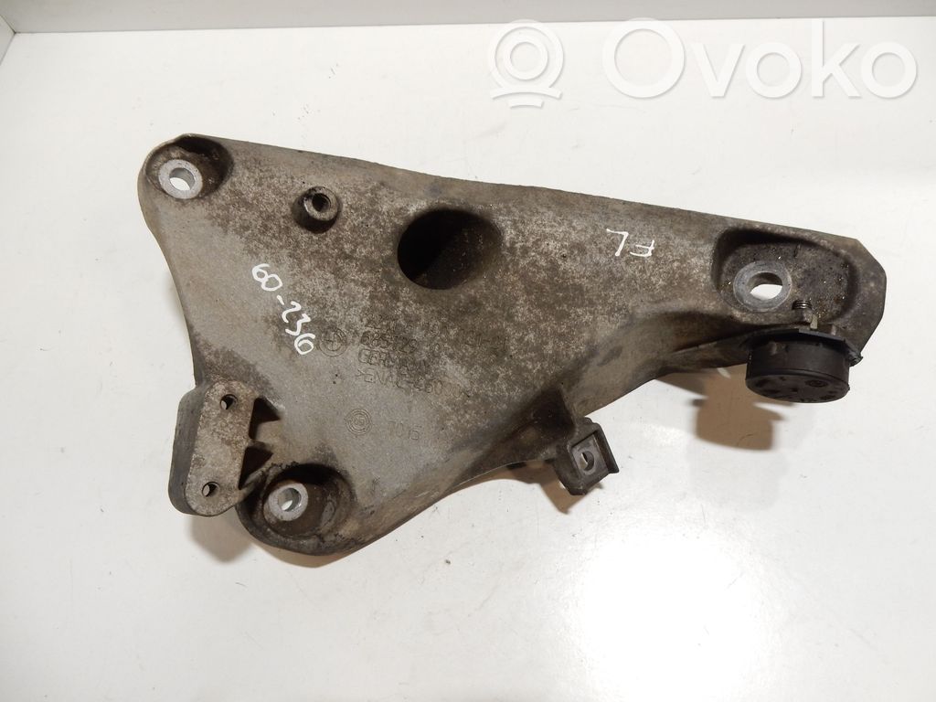 Engine mounting bracket   22116790021,6790021,60236,22116790021