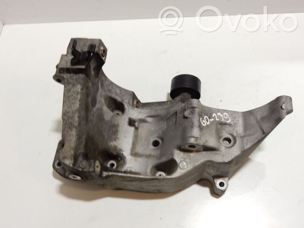 BMW X5 E70 Halterung Lichtmaschine 