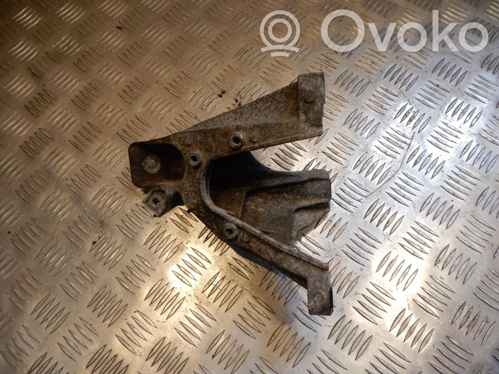 Audi A6 S6 C6 4F Engine mounting bracket 